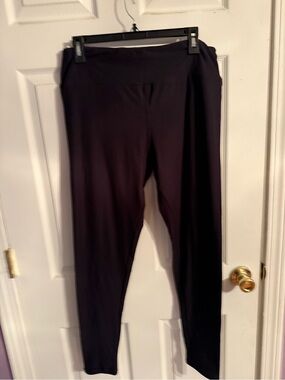 LuLaRoe Solid Black High-Waist Leggings